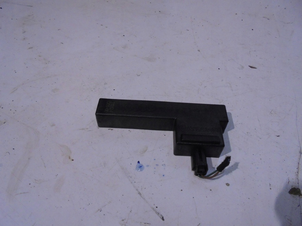 фото №1, Антенна 4h0907247 audi a8 d4