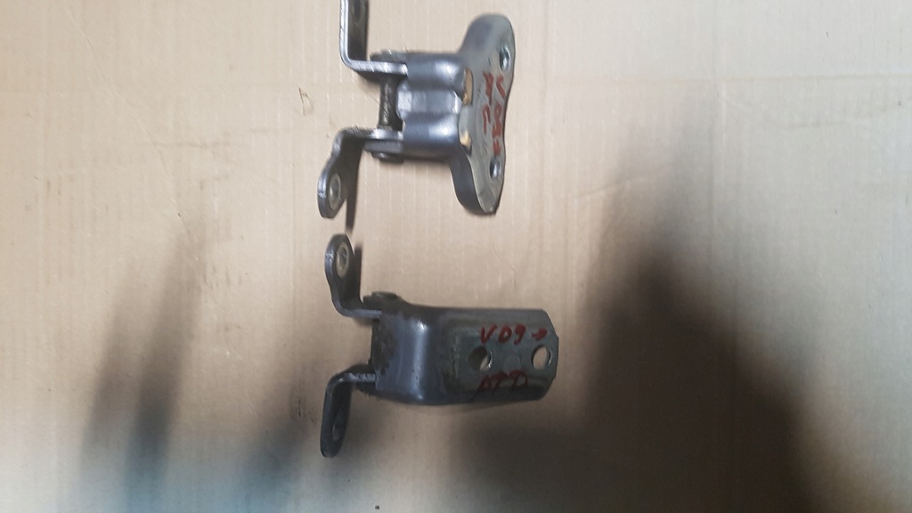 фото №1, Toyota verso 09-16 петли дверь правый задняя