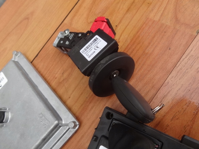 фото №3, Dacia sandero ii 2016 0,9 tce бортовий комп'ютер 237107175r