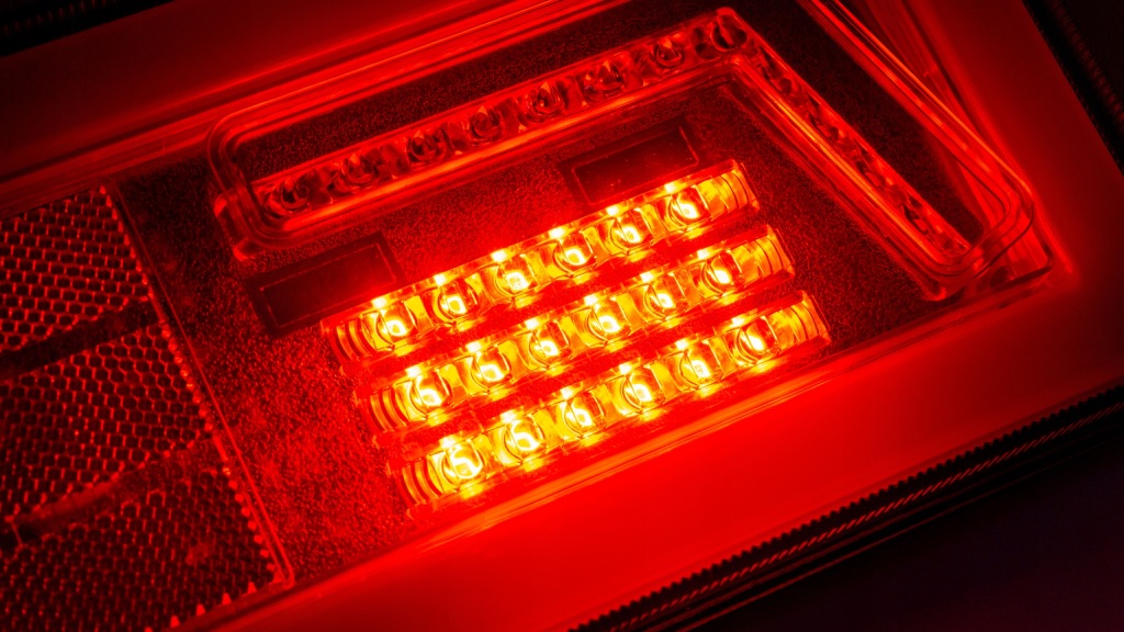 Фара задня комбінована led 12v 24v причепа напівпричепа права діодна тягач в Україні