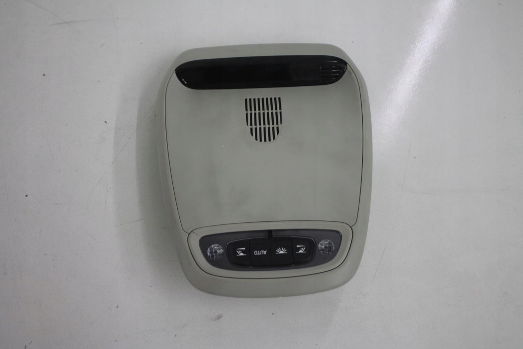 фото №1, Лампа стельовий кабіни 31398259 volvo v40 ii