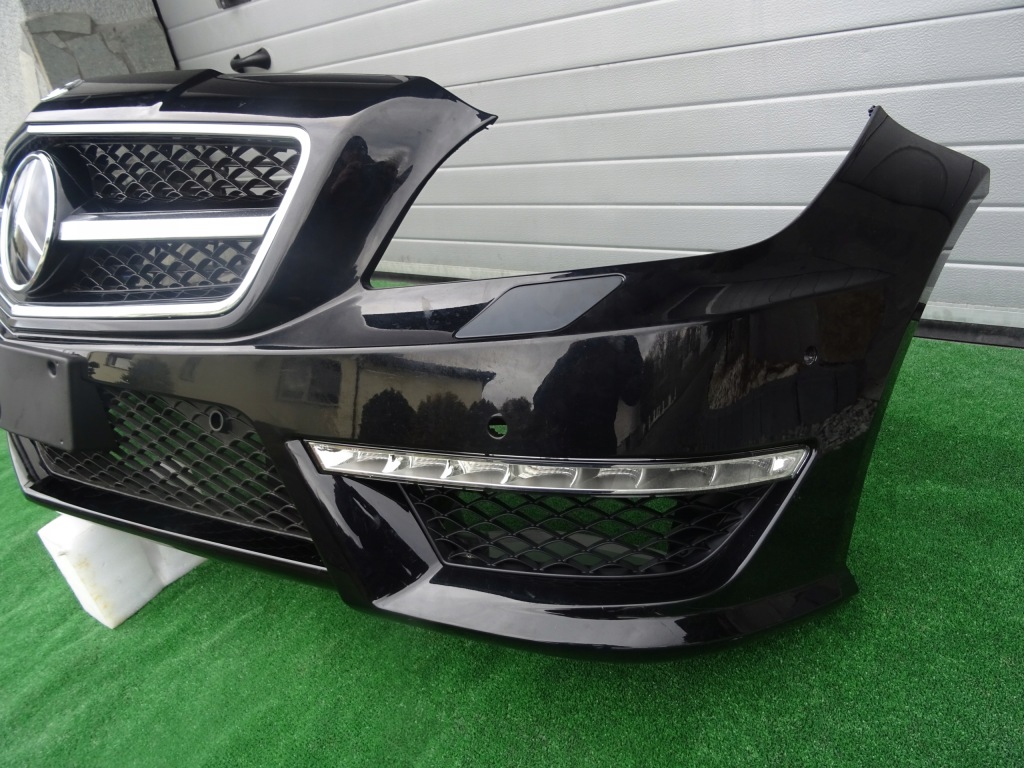 Бампер передній перед mercedes cls w218 6.3 63 amg в Україні