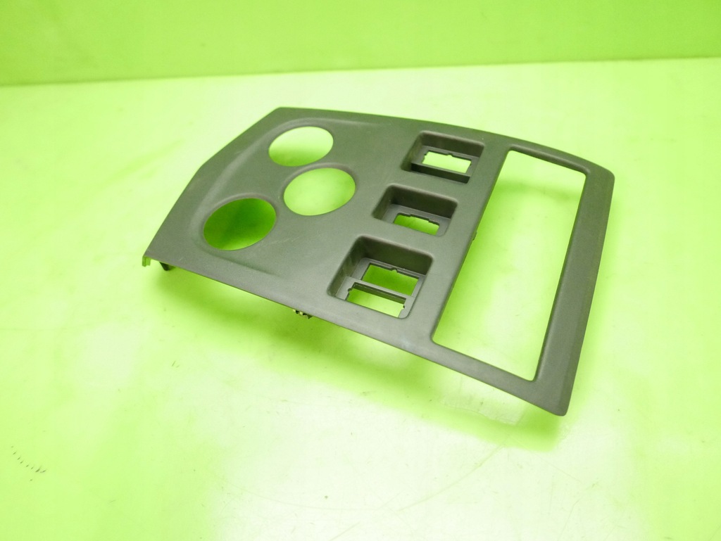 фото №6, Рамка радио консоли панели dacia logan i 04-06