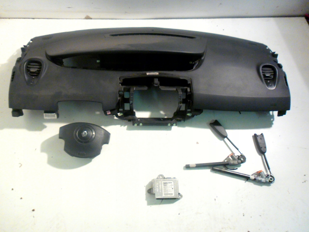 фото №1, Renault scenic ii консоль подушка безопасности подушки безопасности !