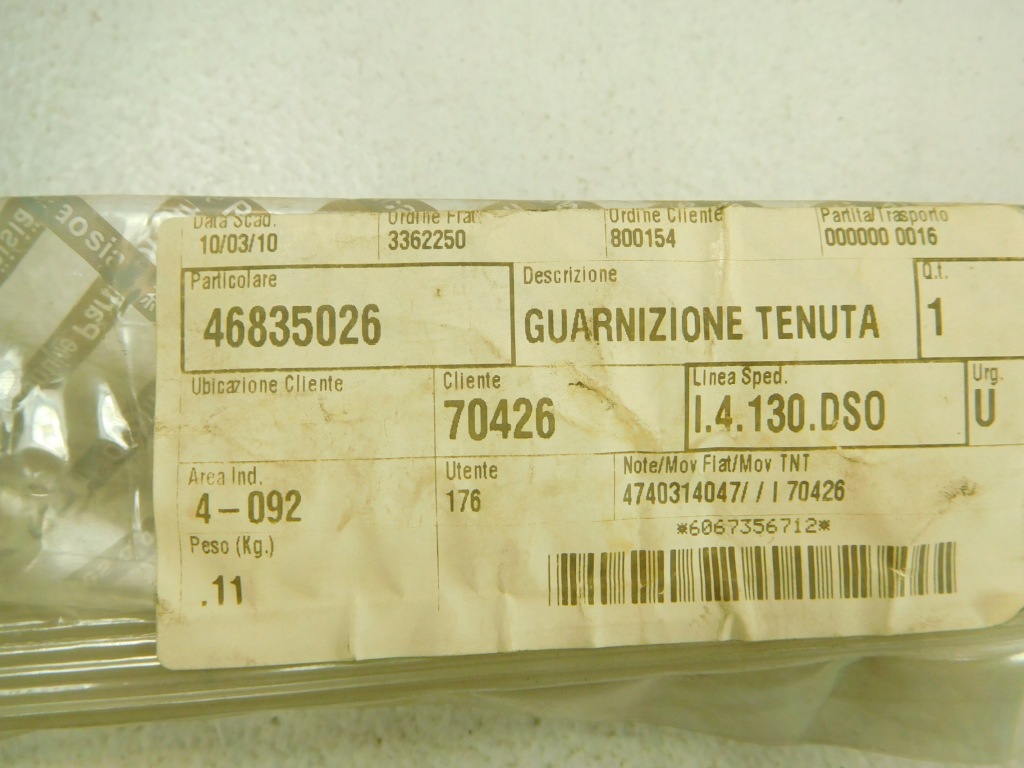 Прокладка скло двері лівий задня idea musa 46835026 в Україні