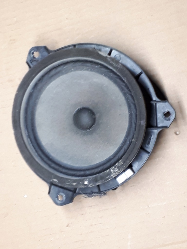 фото №3, Toyota yaris ii 3d ...динамик w дверь левый перед