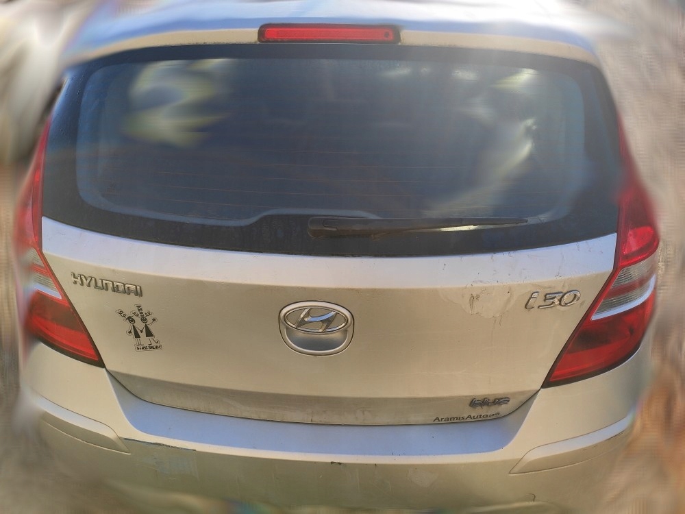 фото №1, Hyundai i30 i 2007-2012 крышка багажника задняя