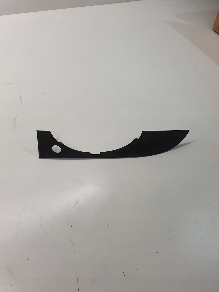 фото №1, Заглушка защита противотуманной фары audi a4 b7 8e0807489