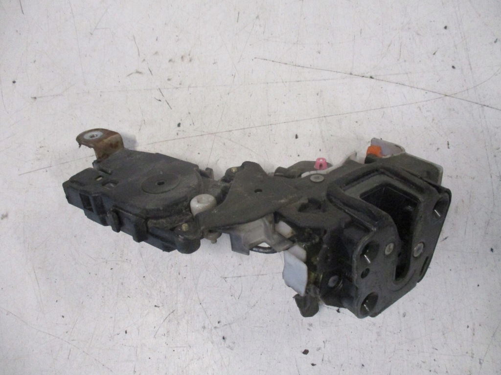 фото №1, Замок дверь задний правый subaru forester 5d 2001r