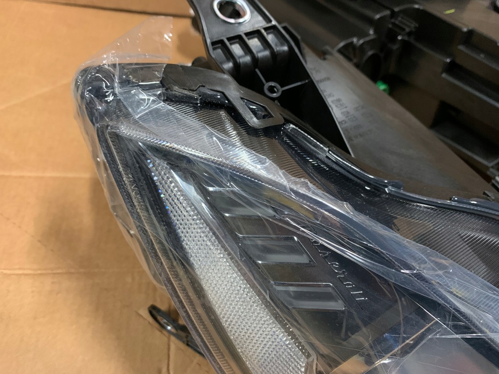 фото №7, Nowa лампа ксенон maserati ghibli eu оригінал