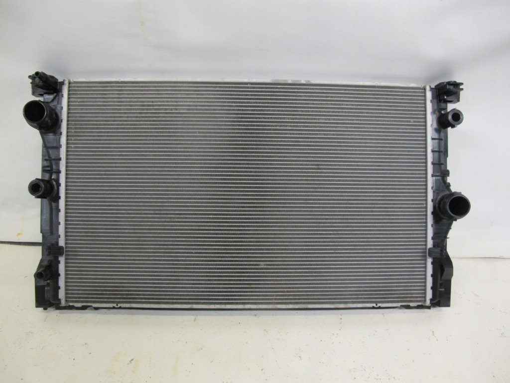 Купити Радіатор води bmw g30 g11 8576506