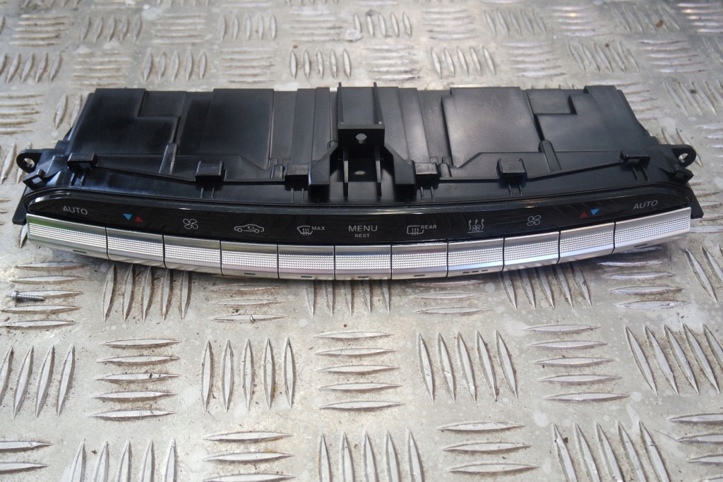 фото №1, Панель кондиционера mercedes w222 a2229063702