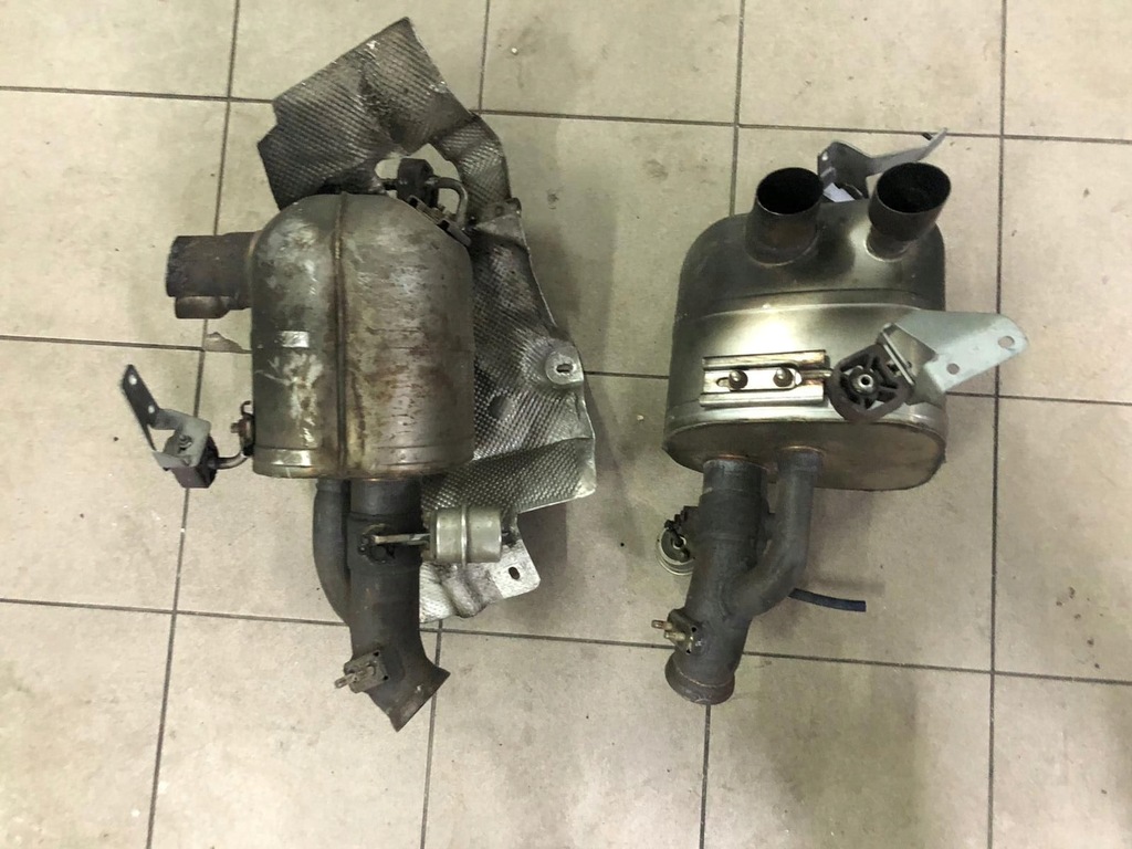 фото №2, Ferrari california f149 вихлоп гасник лівий