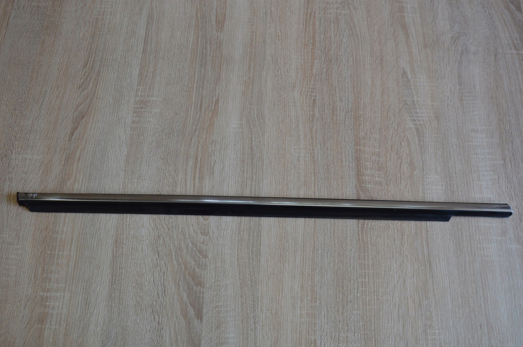 фото №1, Молдинг хром дверь правый перед giulietta