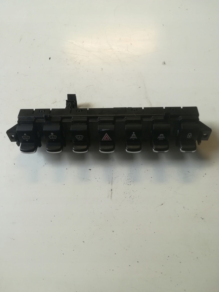 фото №1, Peugeot 3008 панель перемикачів 96638425xt