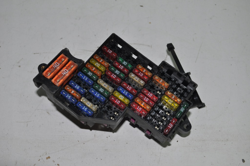 Купить Коробка предохранителей touareg 7l 7l0941828a