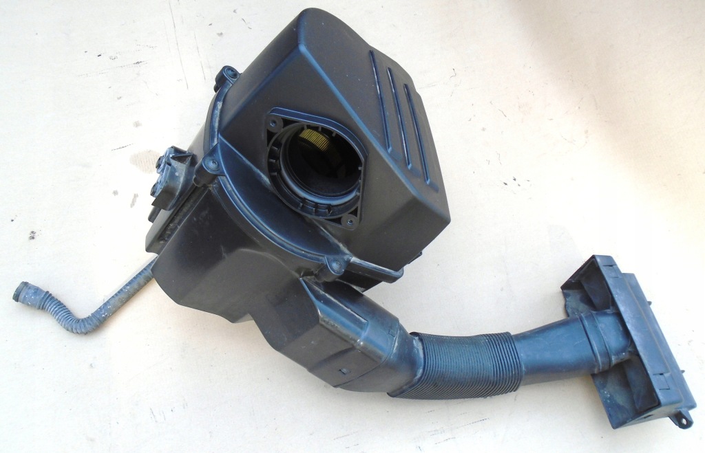 фото №1, Polo v 6r tdi корпус фильтра воздуха воздухозаборник