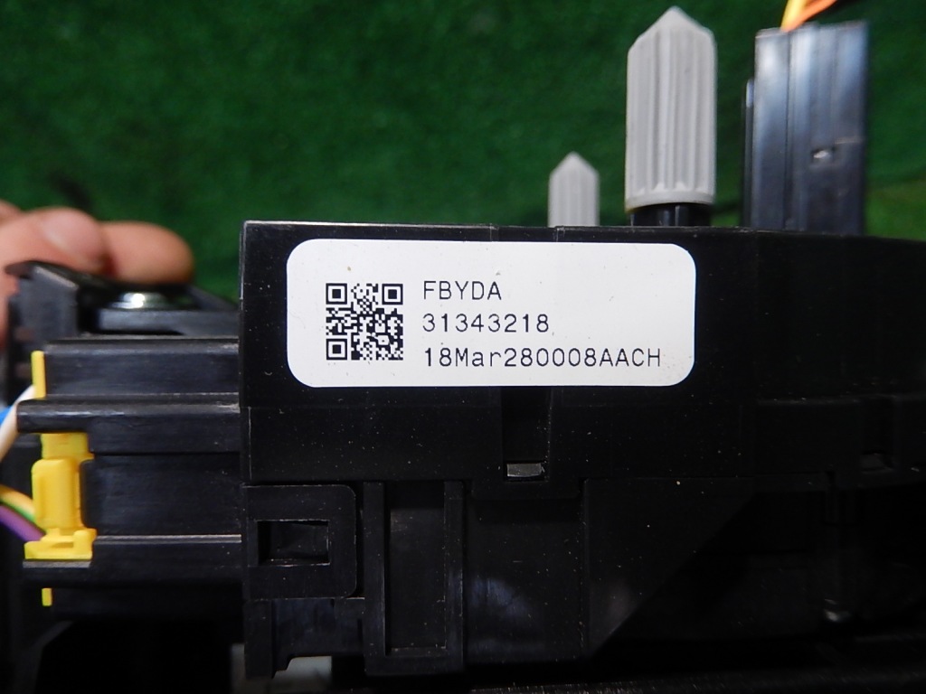 фото №3, Стрічка kombajn volvo v40 31343218