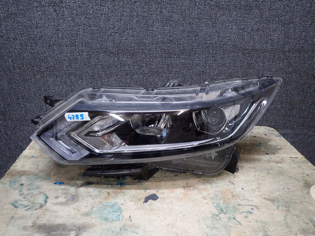 фото №1, Лампа перед левая nissan qashqai j11 lift 17- socze
