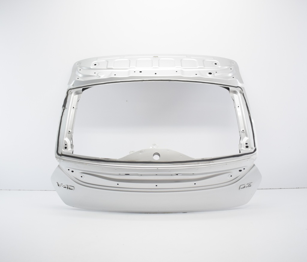 фото №1, Volvo v40 кришка багажника задня задня super стан org!