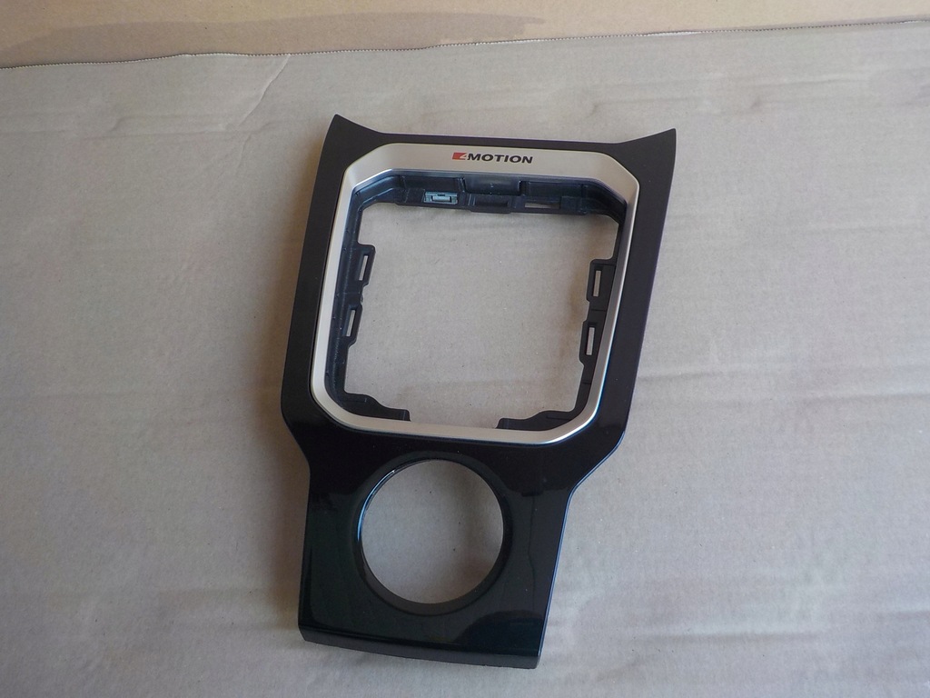 фото №3, Vw t-roc 2.0tsi рамка чехол рычага переключения передач передач 2ga711456