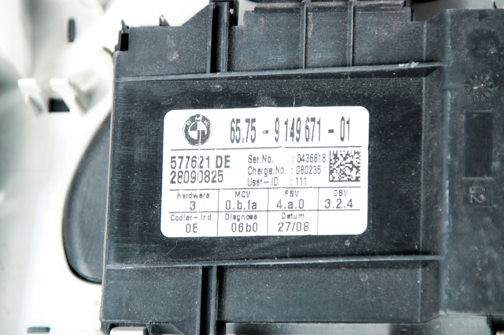 фото №6, Bmw e90 e91 лампа освещение кабины задняя 6945198