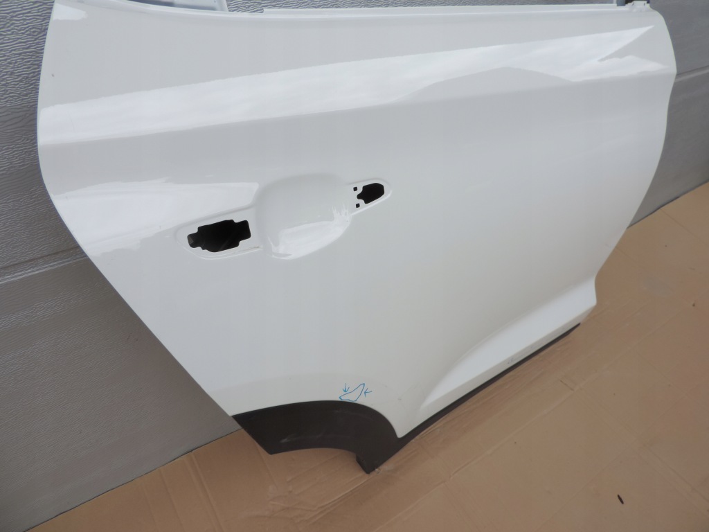 фото №2, Hyundai tucson ii 2015 2016 правое задние дверь