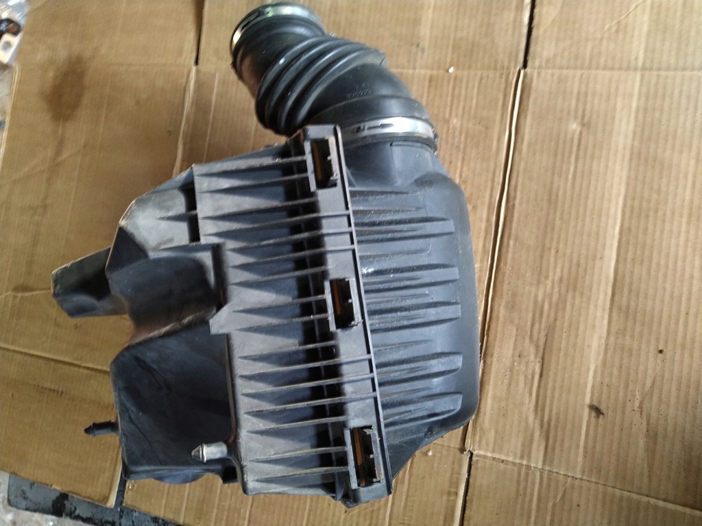 фото №4, Voyager town caravan 08-10r корпус фильтра воздух