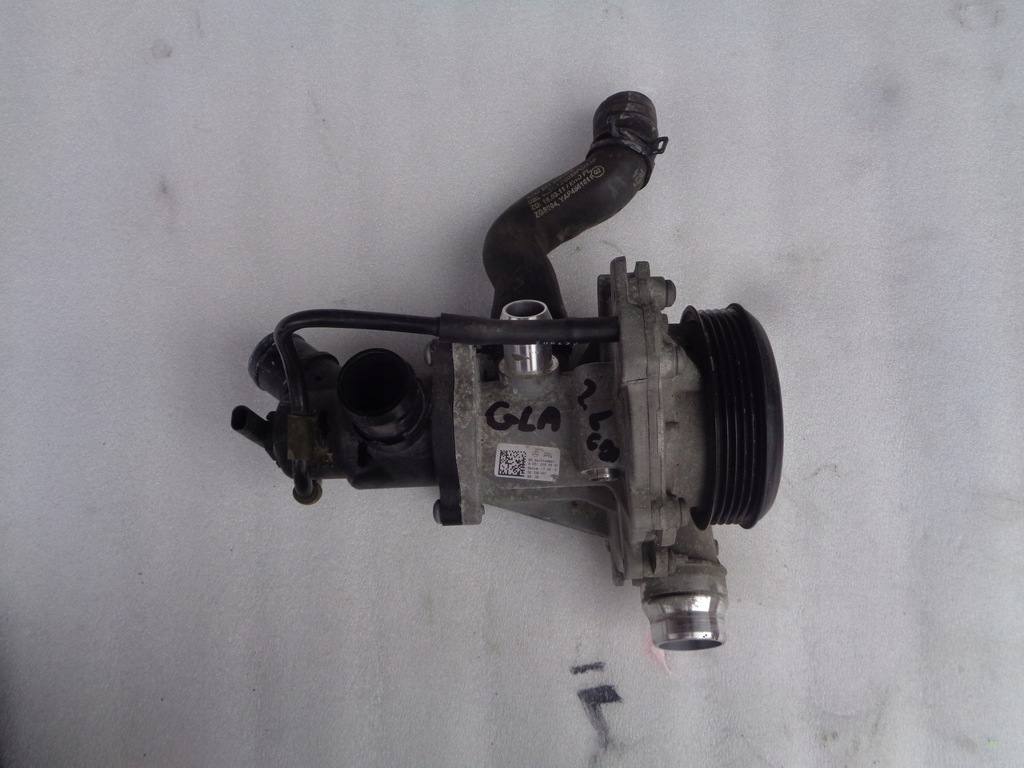 фото №1, Насос wody mercedes gla a6512000501