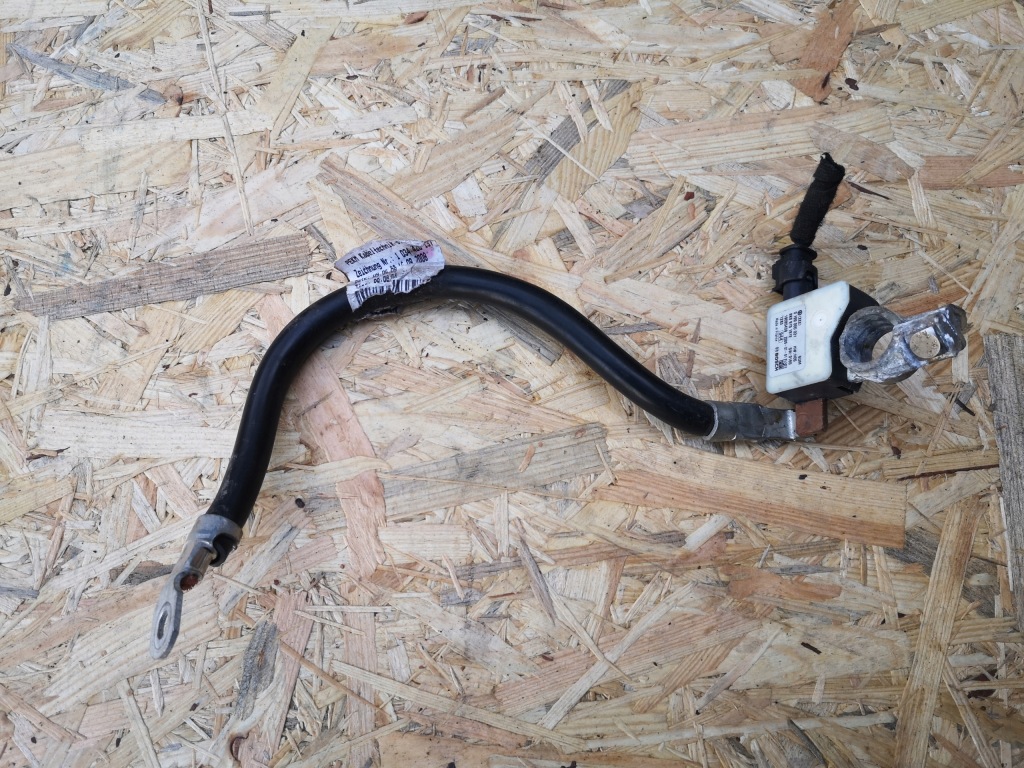 фото №1, A4 b8 2.0 tdi клема мінусова 8k0915181e