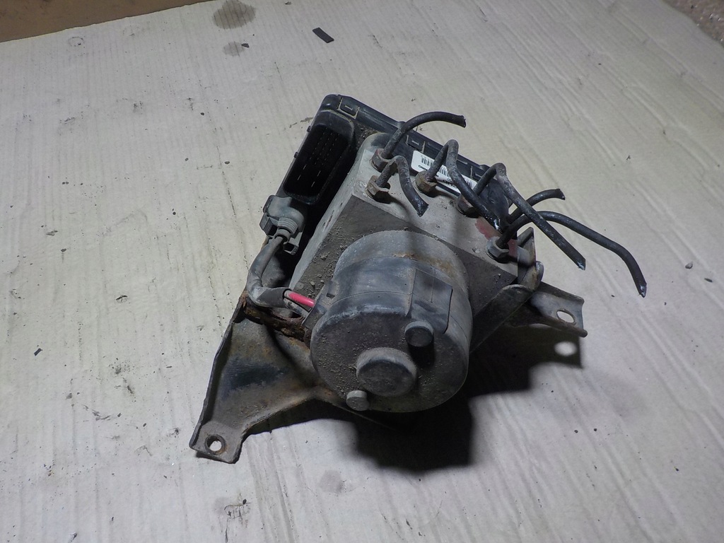 фото №7, Hyundai h1 насос abs 589004a050 2.5 crdi