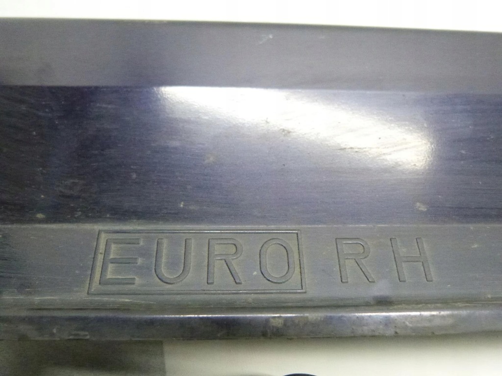 фото №10, Subaru legacy v gt молдинг порог правая d7h