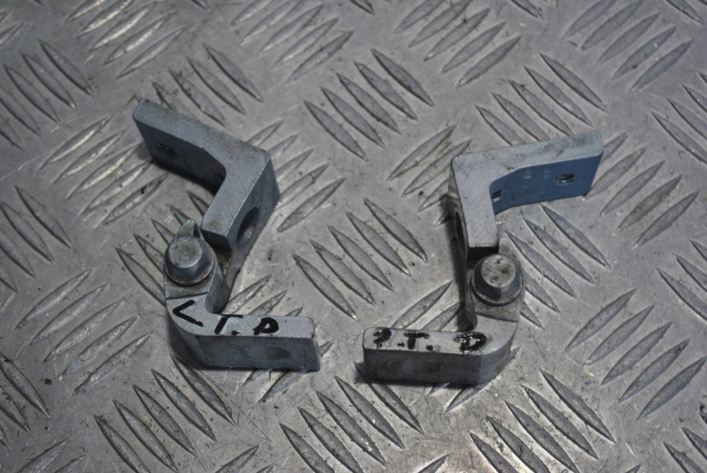 фото №1, Петля двері лівий задня нижній skoda octavia ii lift