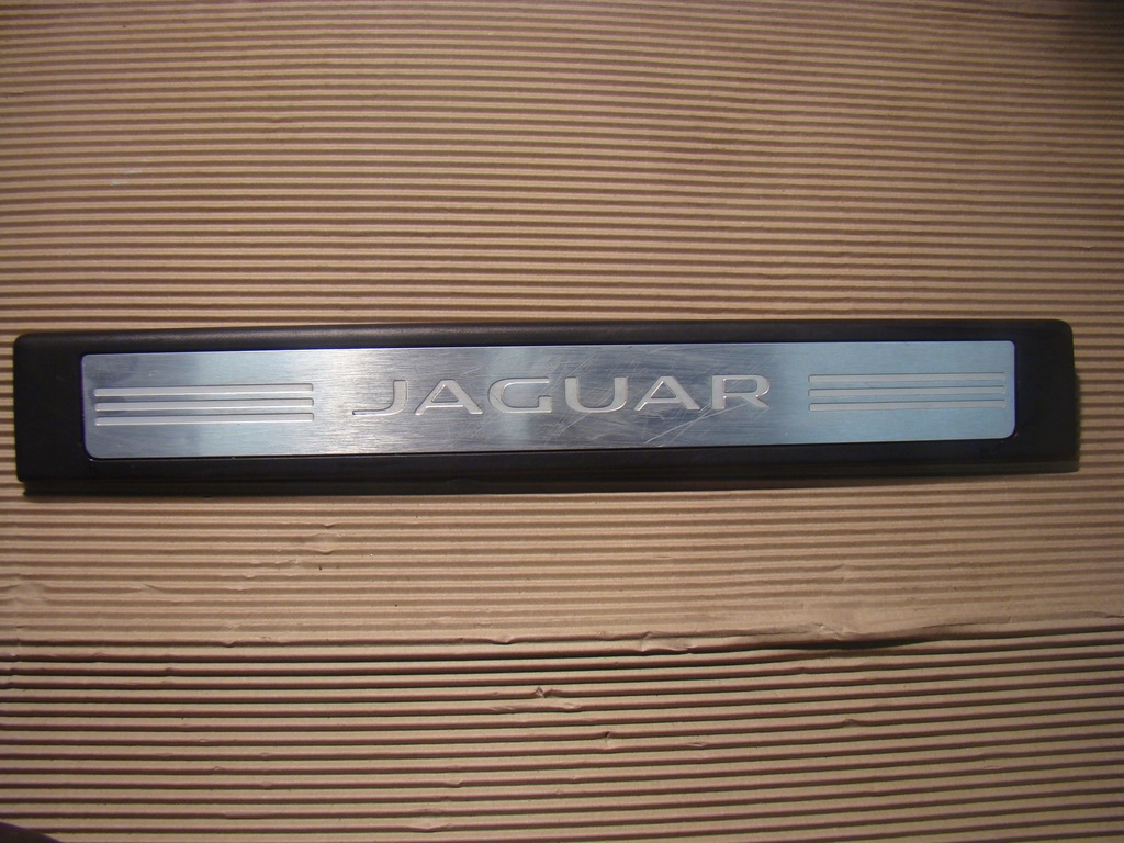 фото №1, Jaguar xf молдинг порог правый перед 8x23-13200-af