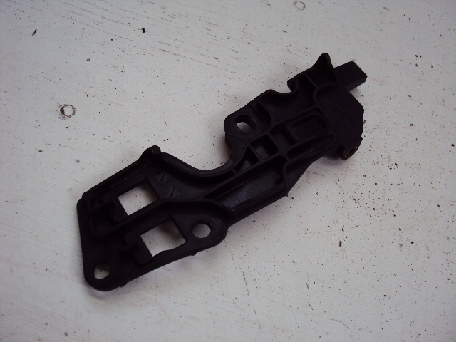 фото №3, Направляющая бампера левый перед land rover discovery sport 2015-