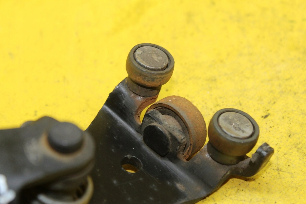 фото №3, Петля дверь левый bok transit connect