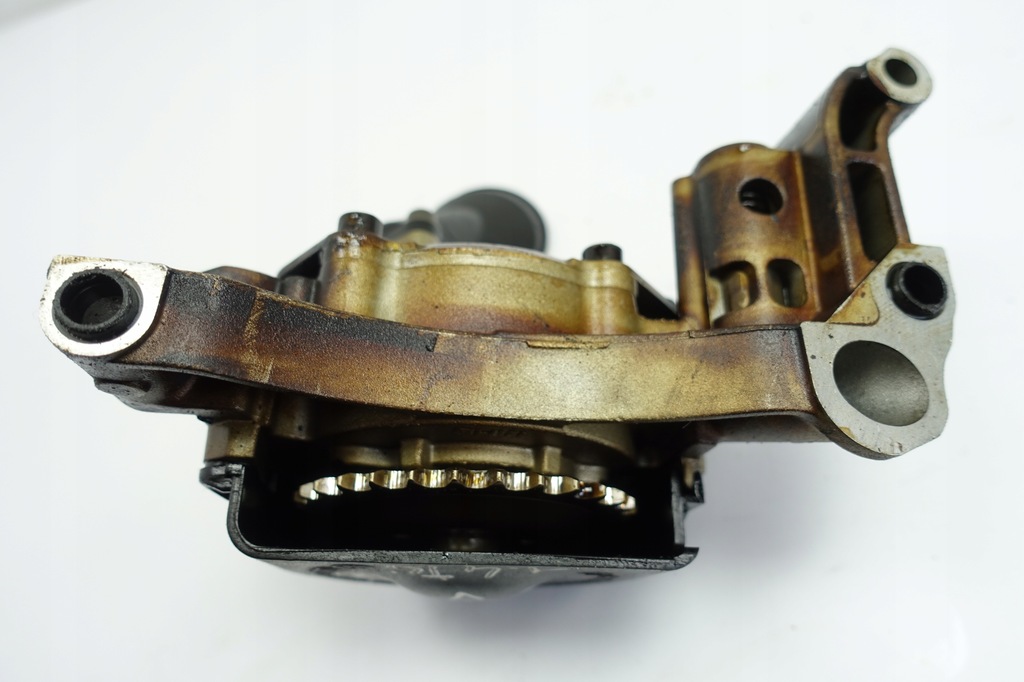 фото №8, Volkswagen оригинальный номер 03c103669e насос масла