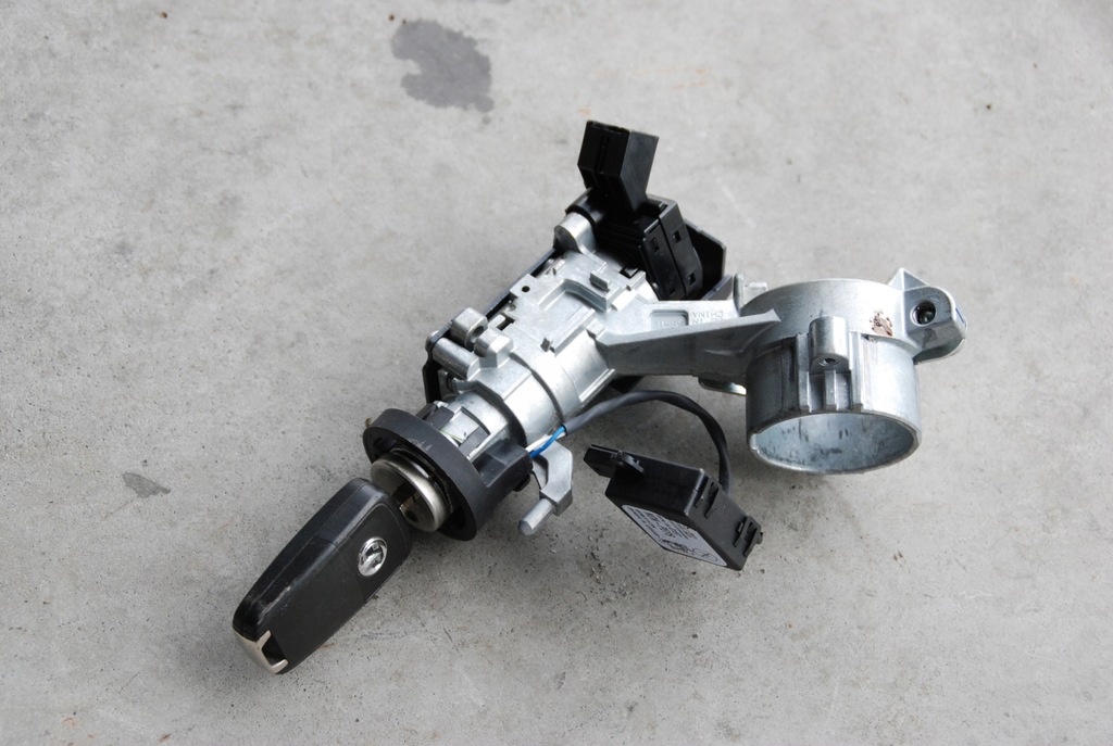 фото №1, Замок запалювання ключ zafira c 15r