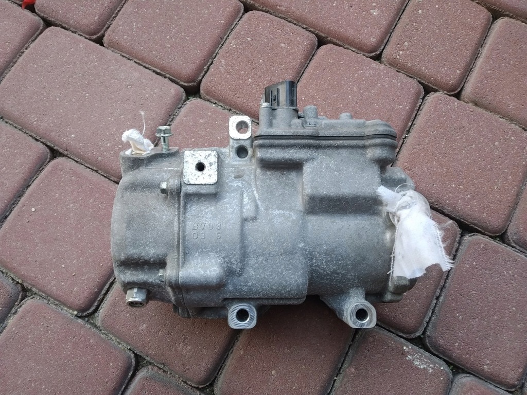 фото №1, Компрессор кондиционера lexus nx rx rav4 hybrid 17