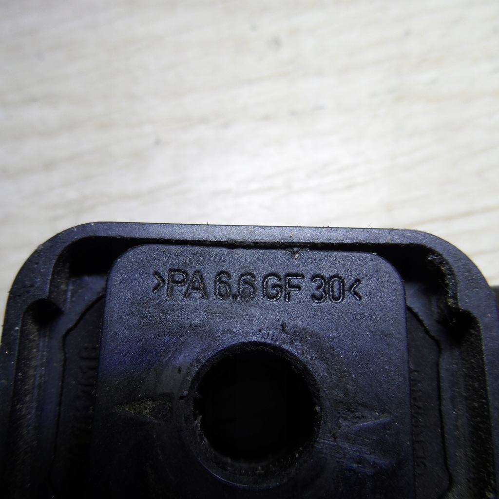 фото №9, Кронштейн тросов передач 1k0711789l vw new beetle 15