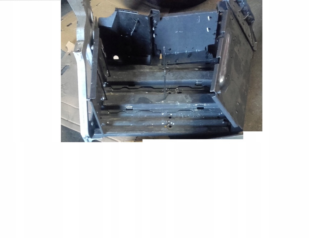 фото №10, Коробка кронштейн основание аккумуляторов volvo fh4