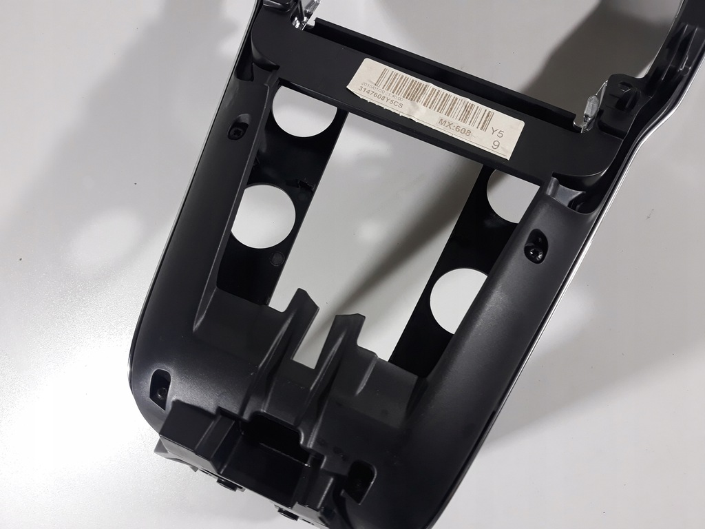 фото №13, Volvo v40 12- рамка радио панель обдув