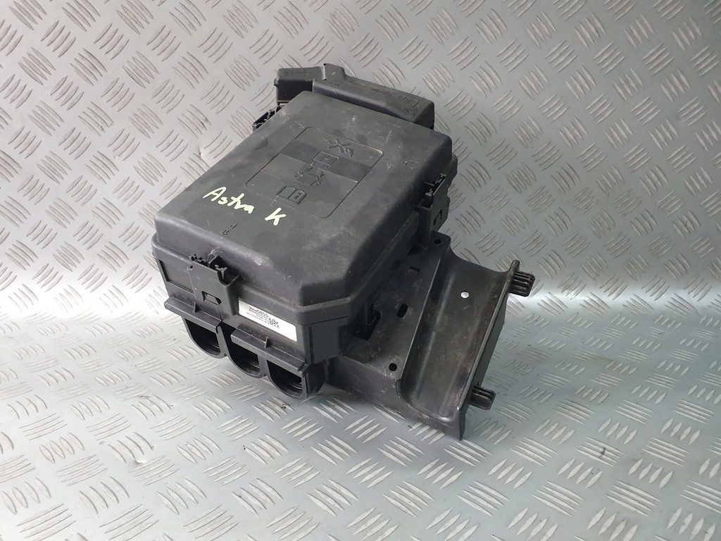 фото №1, Коробка запобіжників bsi основа opel astra k
