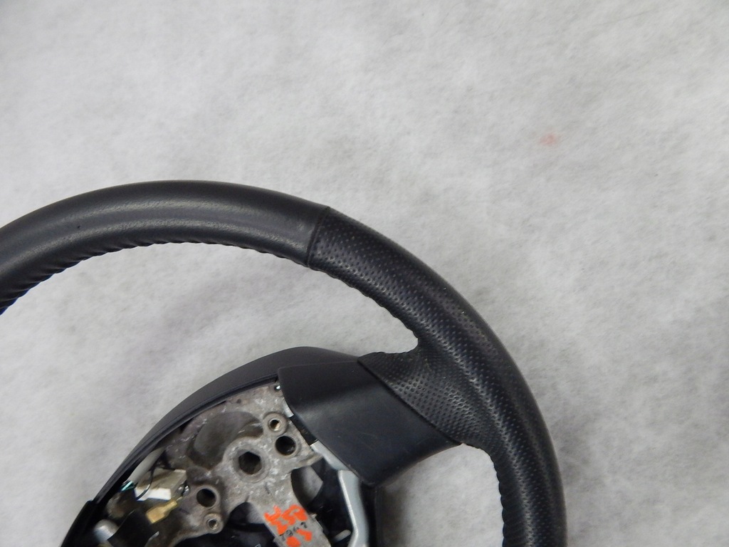 фото №6, Mazda 3 - воздуховод кожа multi oryg ładna