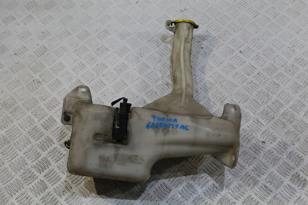 фото №1, Бачок омывателя lancia thema ii