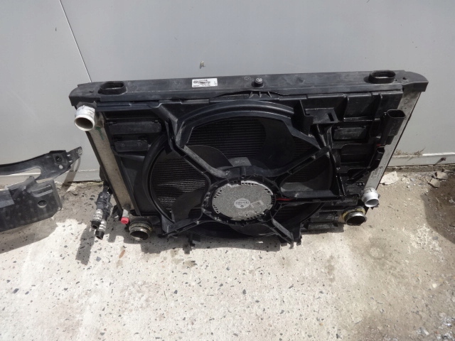 фото №4, Bmw 5 e60 e61 lift 2.0 d pas передній радіатор