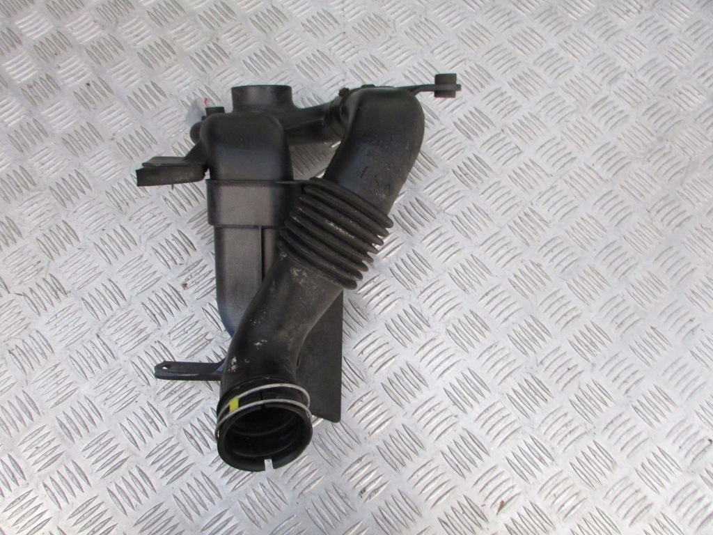 фото №1, Резонатор труба повітря 1.5 toyota prius ii 07r