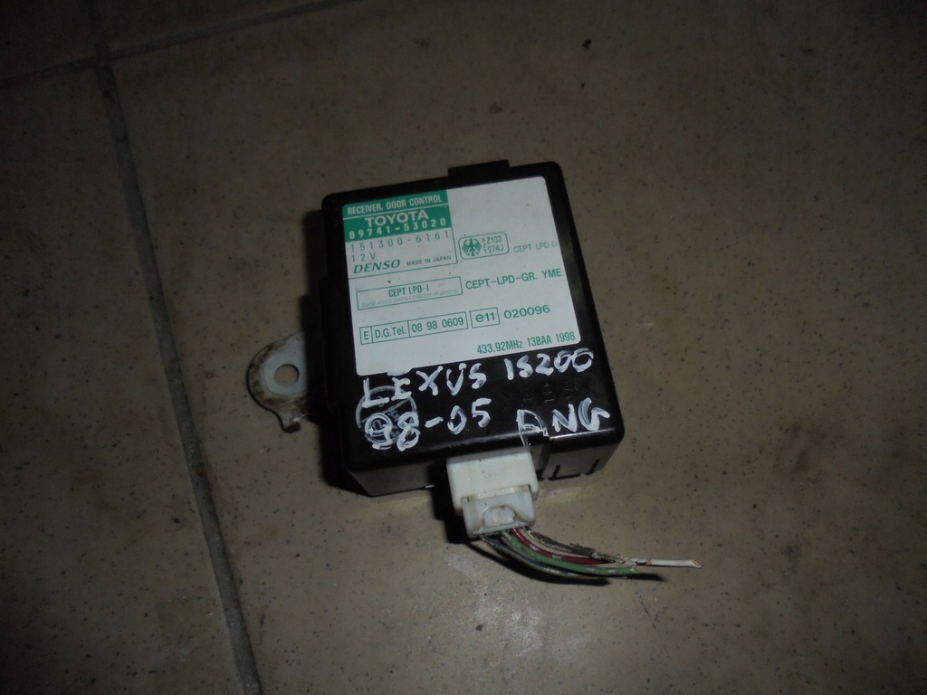 фото №1, Lexus is200 модуль дверь 89741-53020