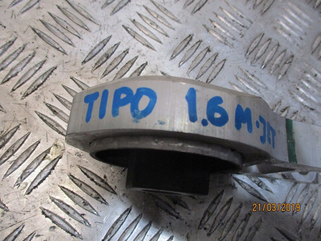 Кронштейн подушка fiat tipo 1,6m-jet 00520789340 Оригінал