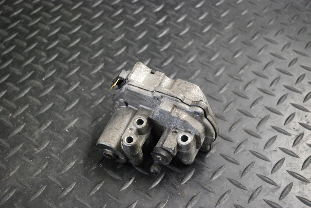 фото №1, Регулятор коллектор audi a8 d3 4.2 tdi 059129086d